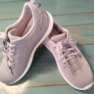 Easy Spirit, grey size 9 walking shoe